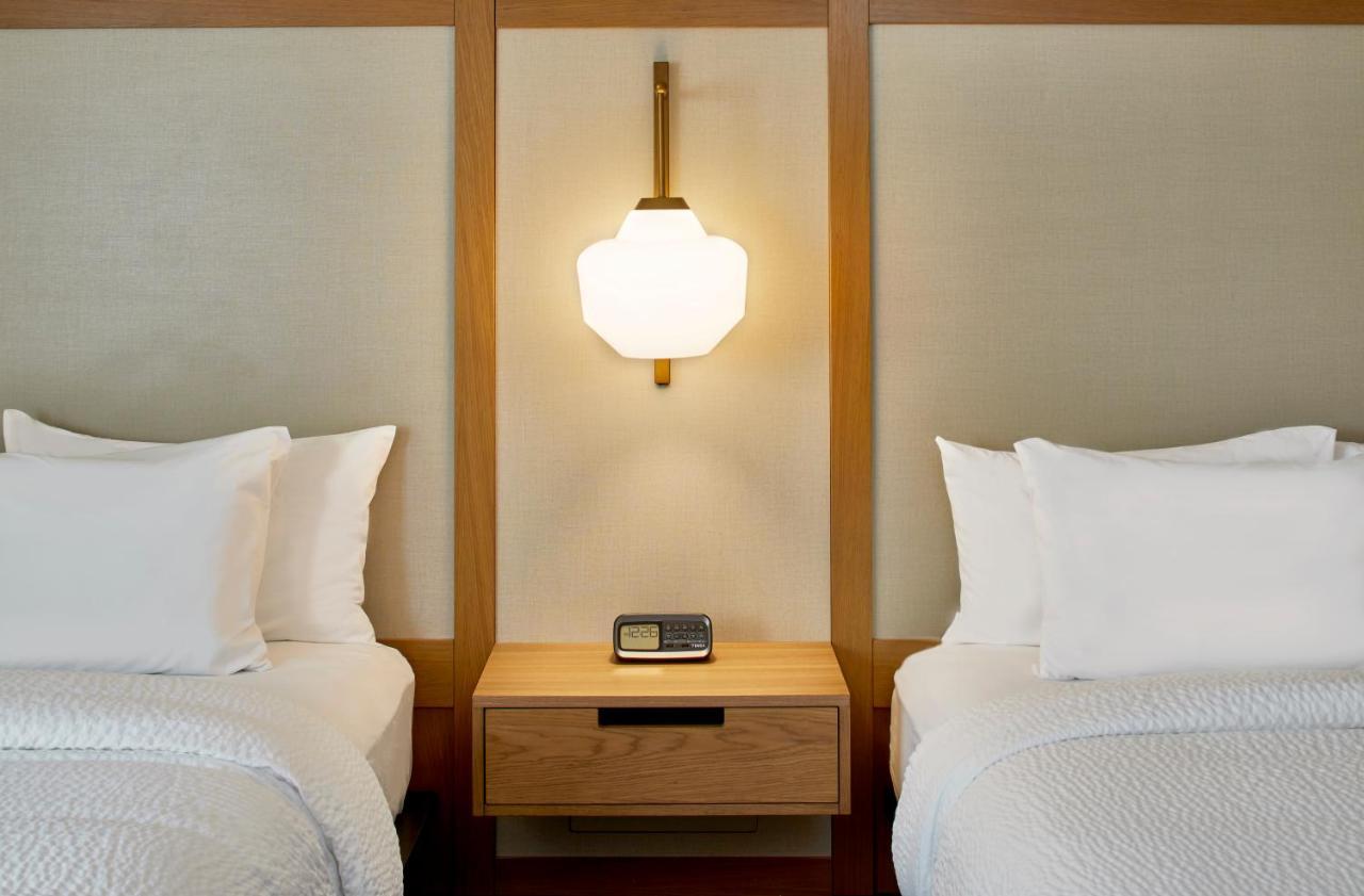 Fairfield Inn & Suites By Marriott Albany Airport Exteriör bild