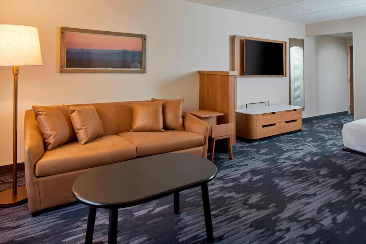 Fairfield Inn & Suites By Marriott Albany Airport Exteriör bild