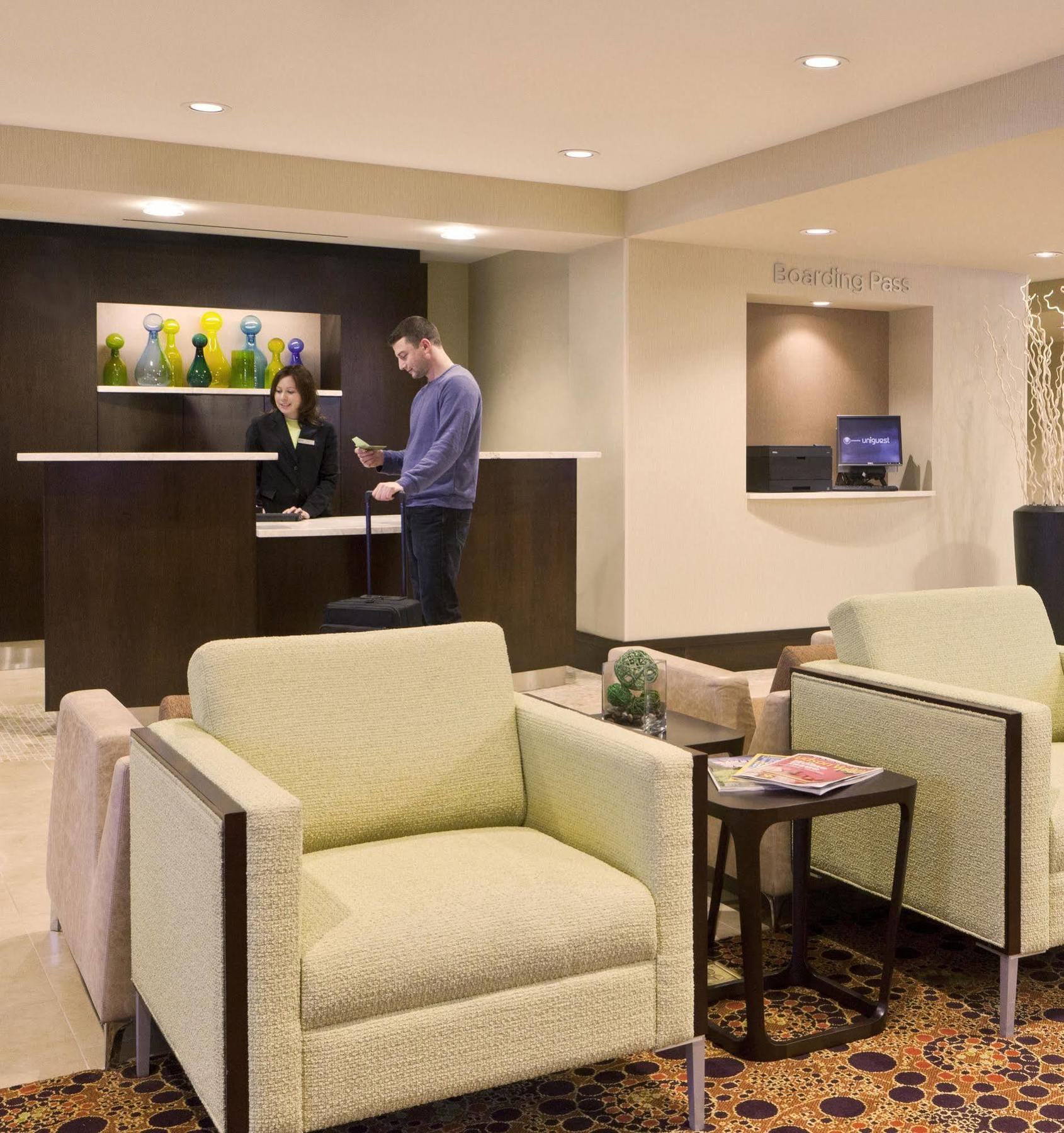 Fairfield Inn & Suites By Marriott Albany Airport Exteriör bild