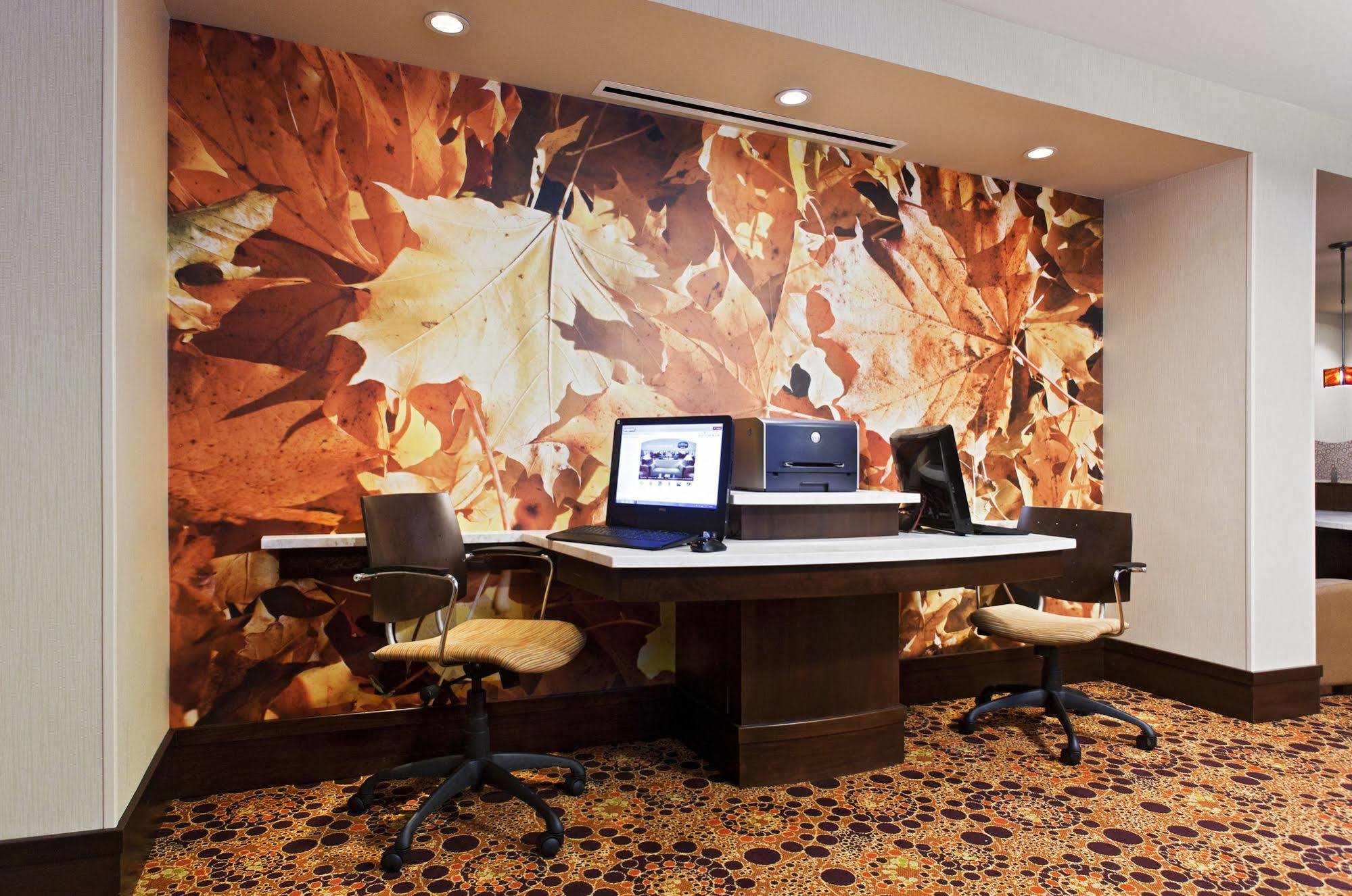 Fairfield Inn & Suites By Marriott Albany Airport Exteriör bild