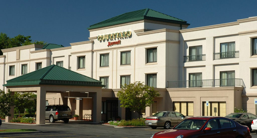 Fairfield Inn & Suites By Marriott Albany Airport Exteriör bild