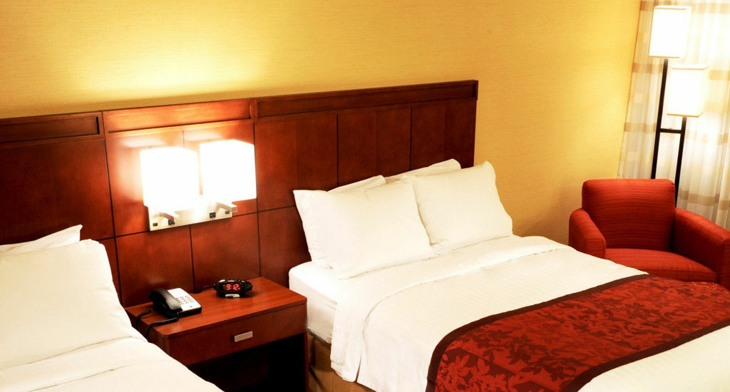 Fairfield Inn & Suites By Marriott Albany Airport Exteriör bild